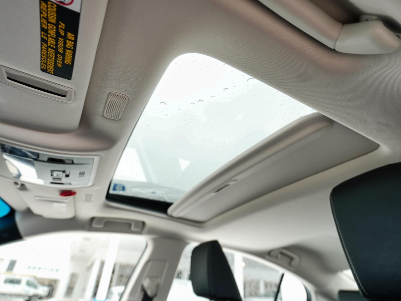 2019 Lexus ES ES 300h | HYBRID | SUNROOF | NAVIGATION Photo