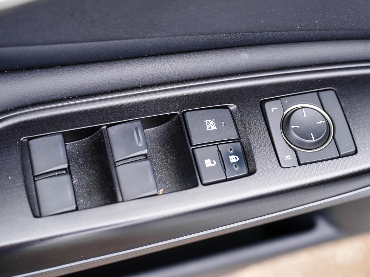 2019 Lexus ES ES 300h | HYBRID | SUNROOF | NAVIGATION Photo