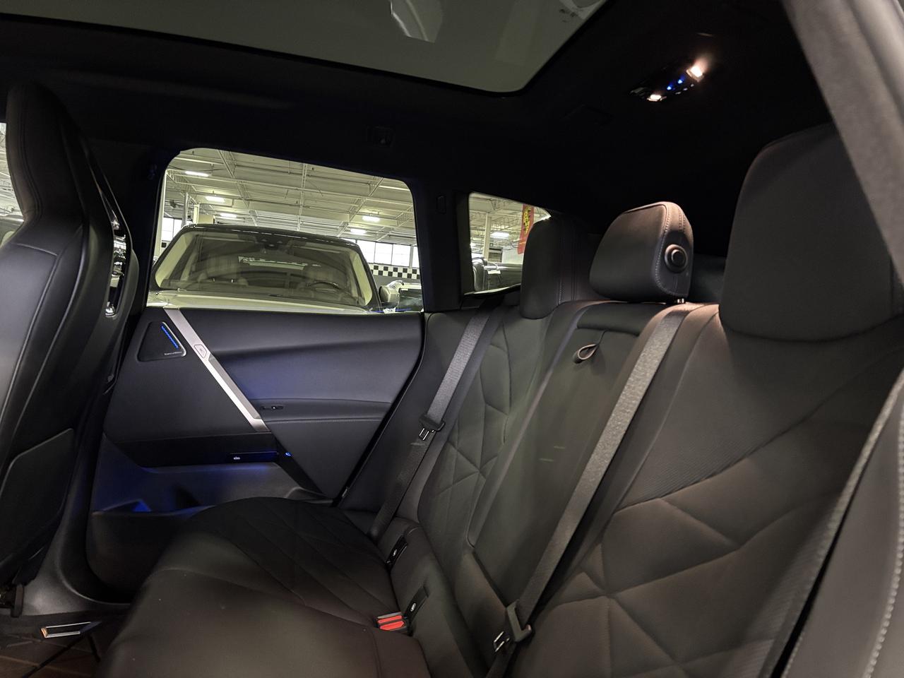 2024 BMW iX M60 xDrive|NAV|HUD|ELECTROCHROMICROOF|CRYSTALGLASS Photo