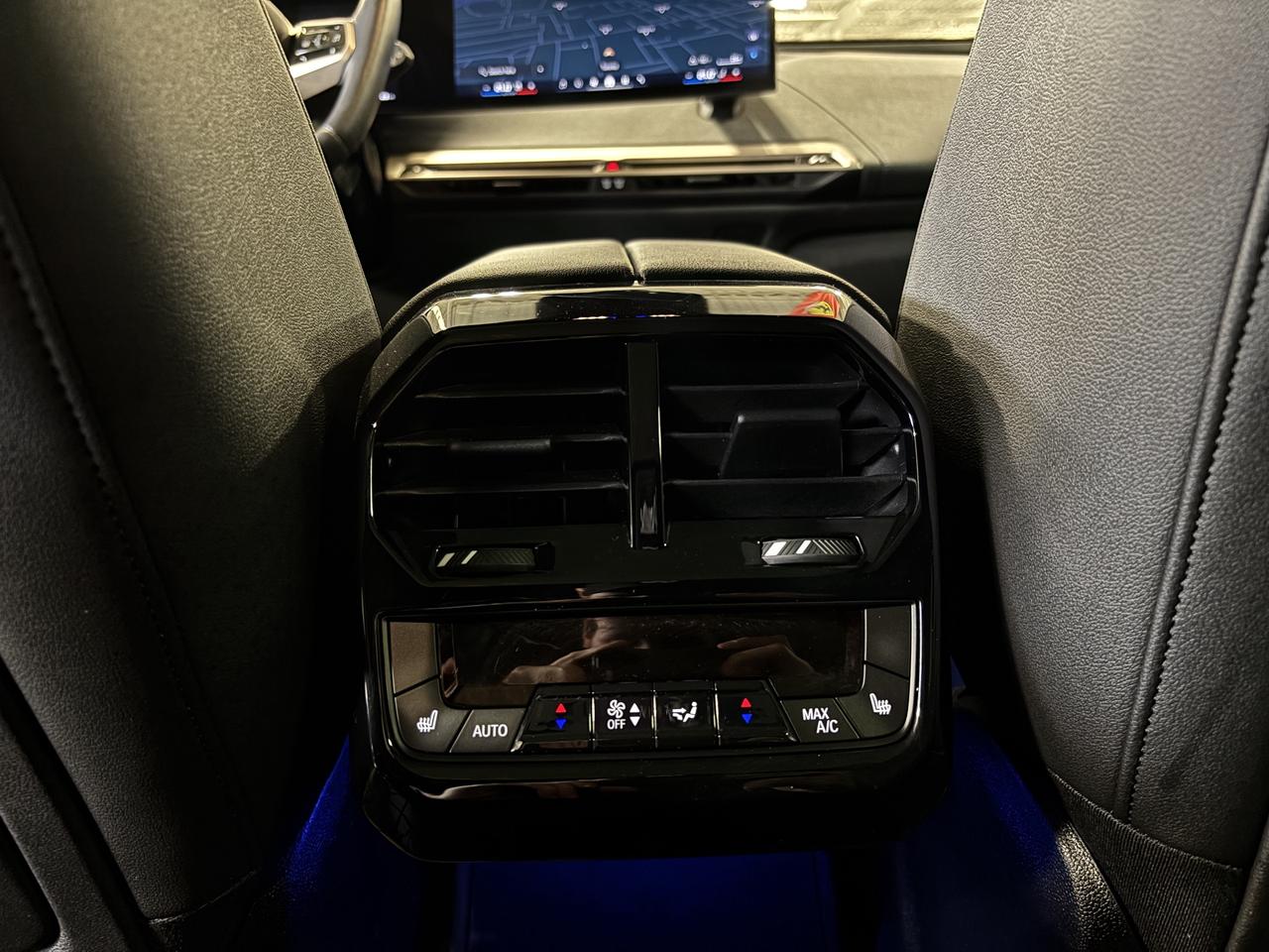 2024 BMW iX M60 xDrive|NAV|HUD|ELECTROCHROMICROOF|CRYSTALGLASS Photo