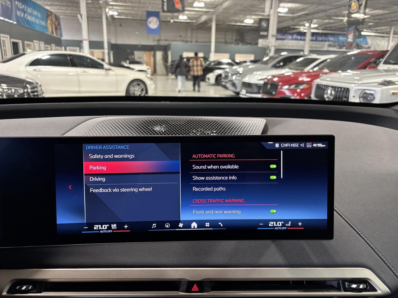 2024 BMW iX M60 xDrive|NAV|HUD|ELECTROCHROMICROOF|CRYSTALGLASS Photo