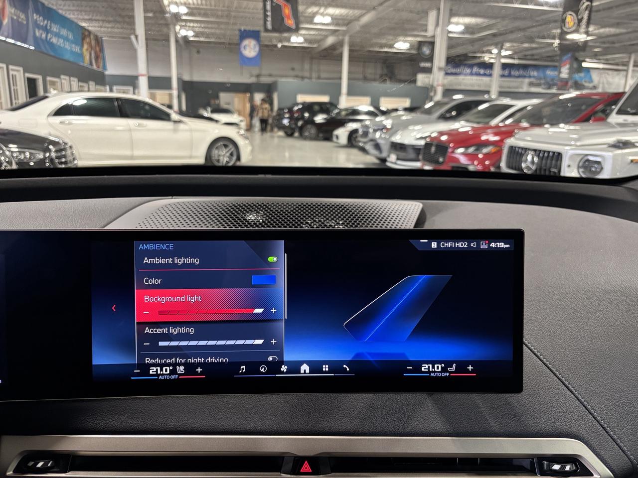 2024 BMW iX M60 xDrive|NAV|HUD|ELECTROCHROMICROOF|CRYSTALGLASS Photo