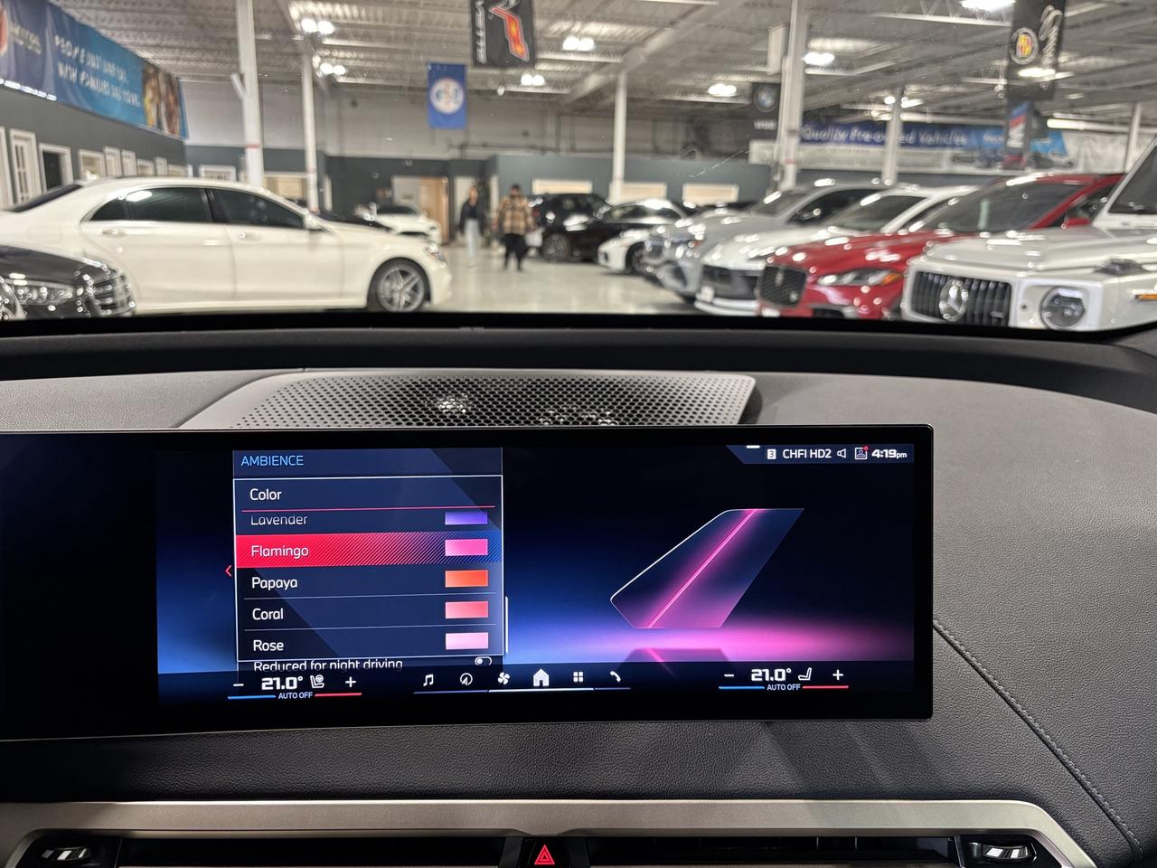 2024 BMW iX M60 xDrive|NAV|HUD|ELECTROCHROMICROOF|CRYSTALGLASS Photo