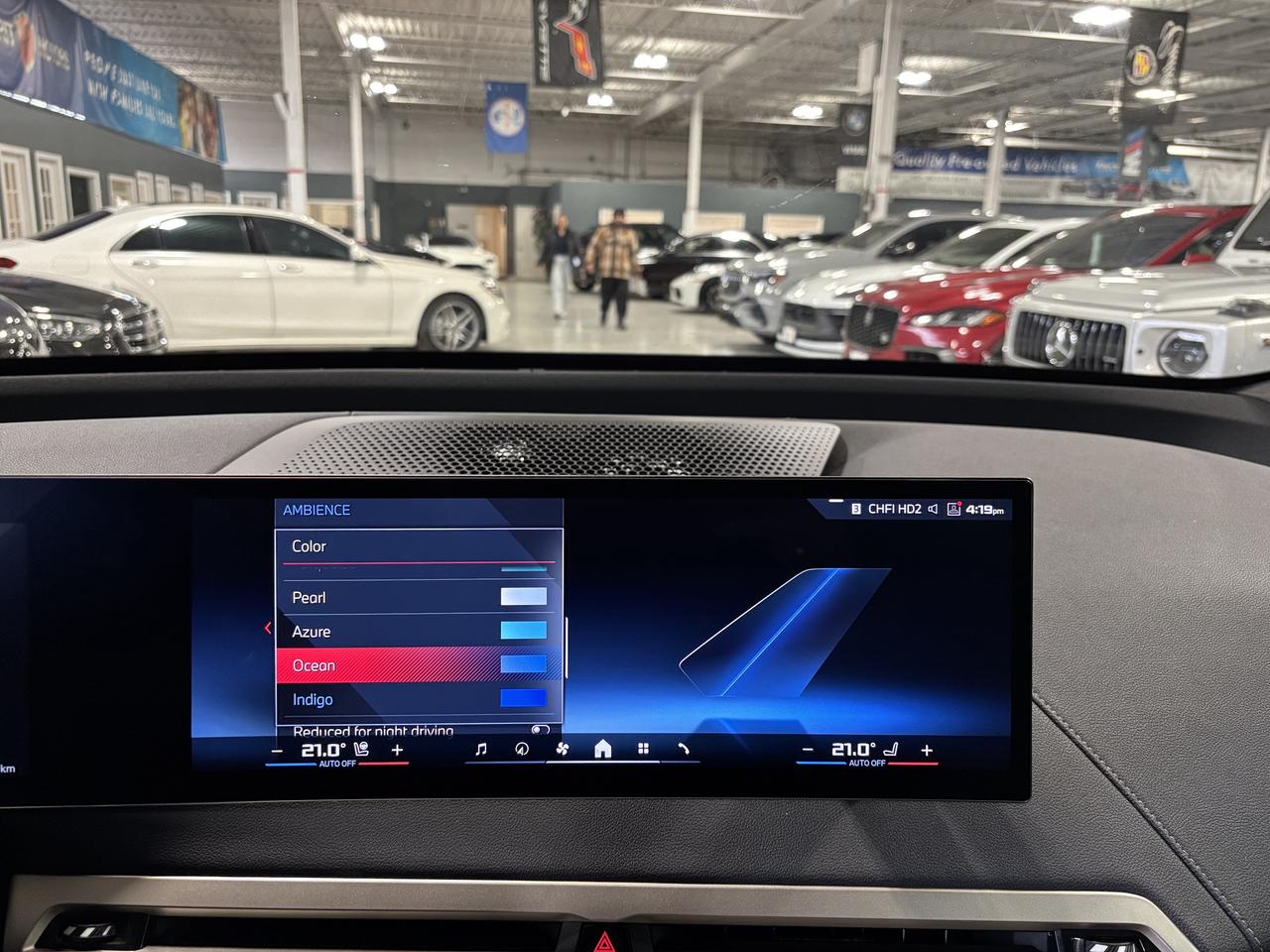 2024 BMW iX M60 xDrive|NAV|HUD|ELECTROCHROMICROOF|CRYSTALGLASS Photo