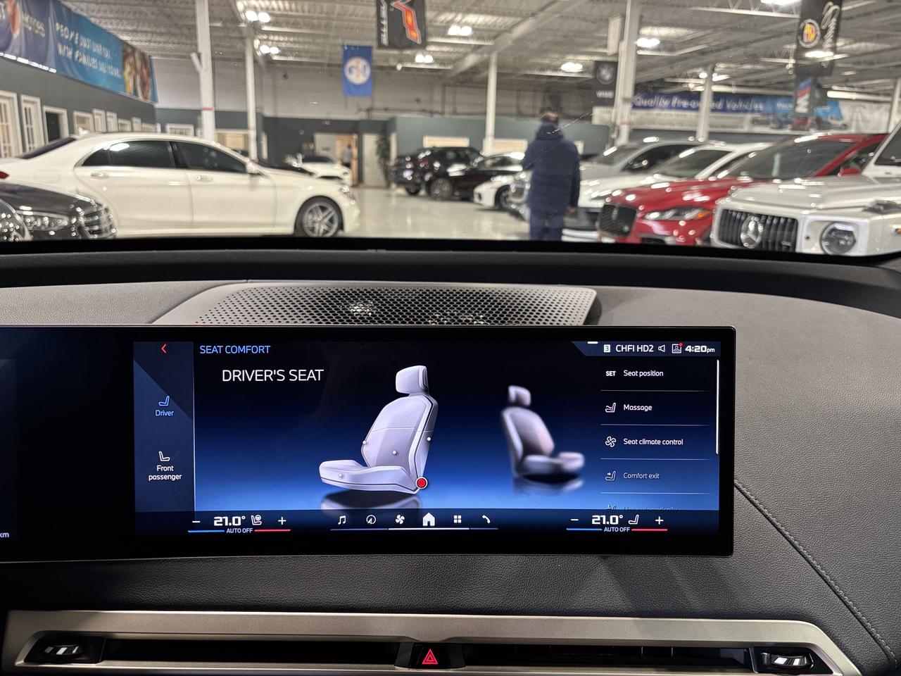 2024 BMW iX M60 xDrive|NAV|HUD|ELECTROCHROMICROOF|CRYSTALGLASS Photo