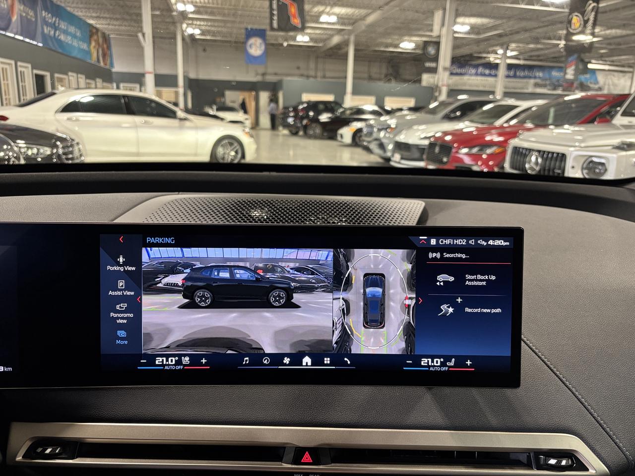2024 BMW iX M60 xDrive|NAV|HUD|ELECTROCHROMICROOF|CRYSTALGLASS Photo