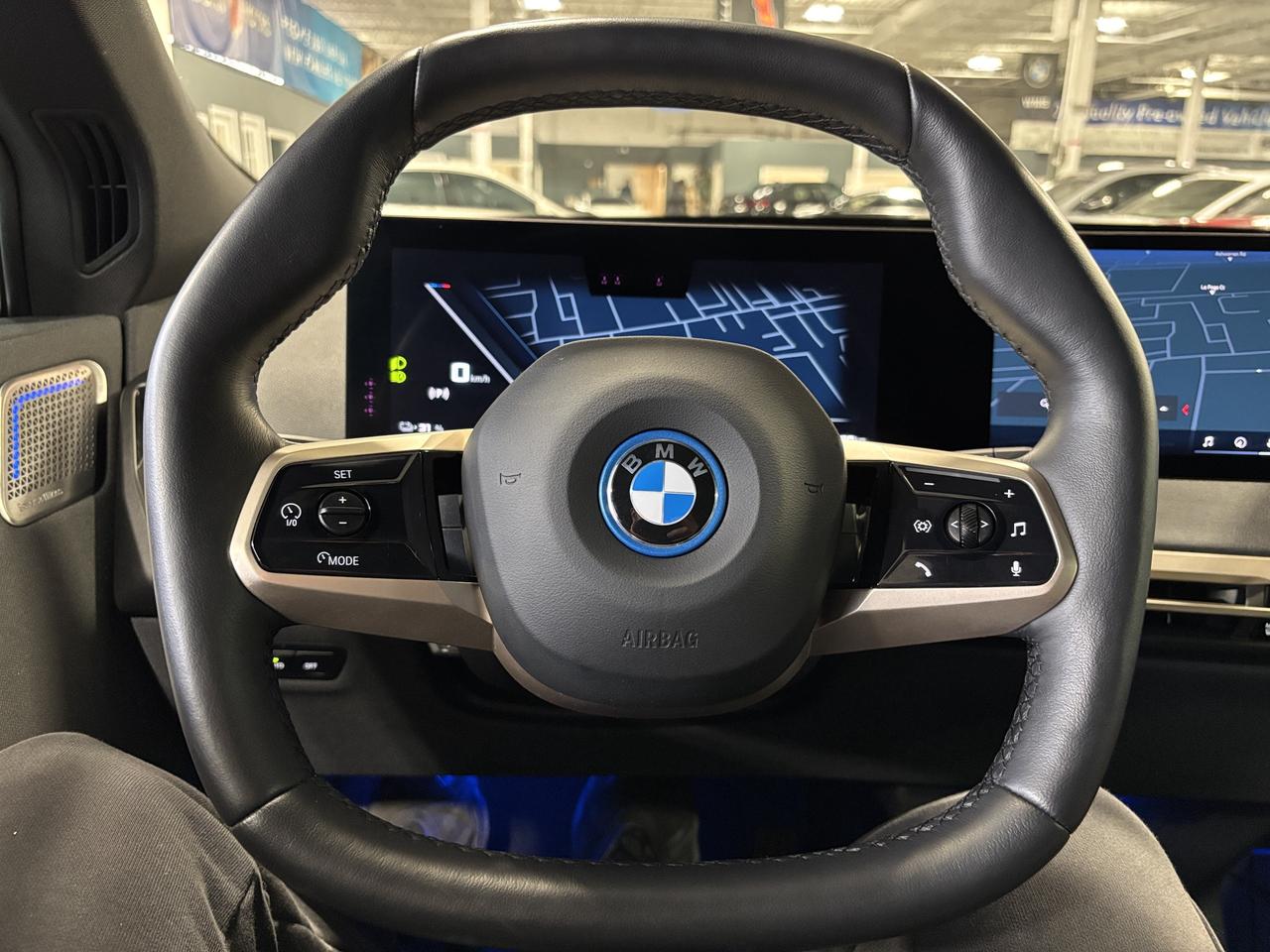2024 BMW iX M60 xDrive|NAV|HUD|ELECTROCHROMICROOF|CRYSTALGLASS Photo