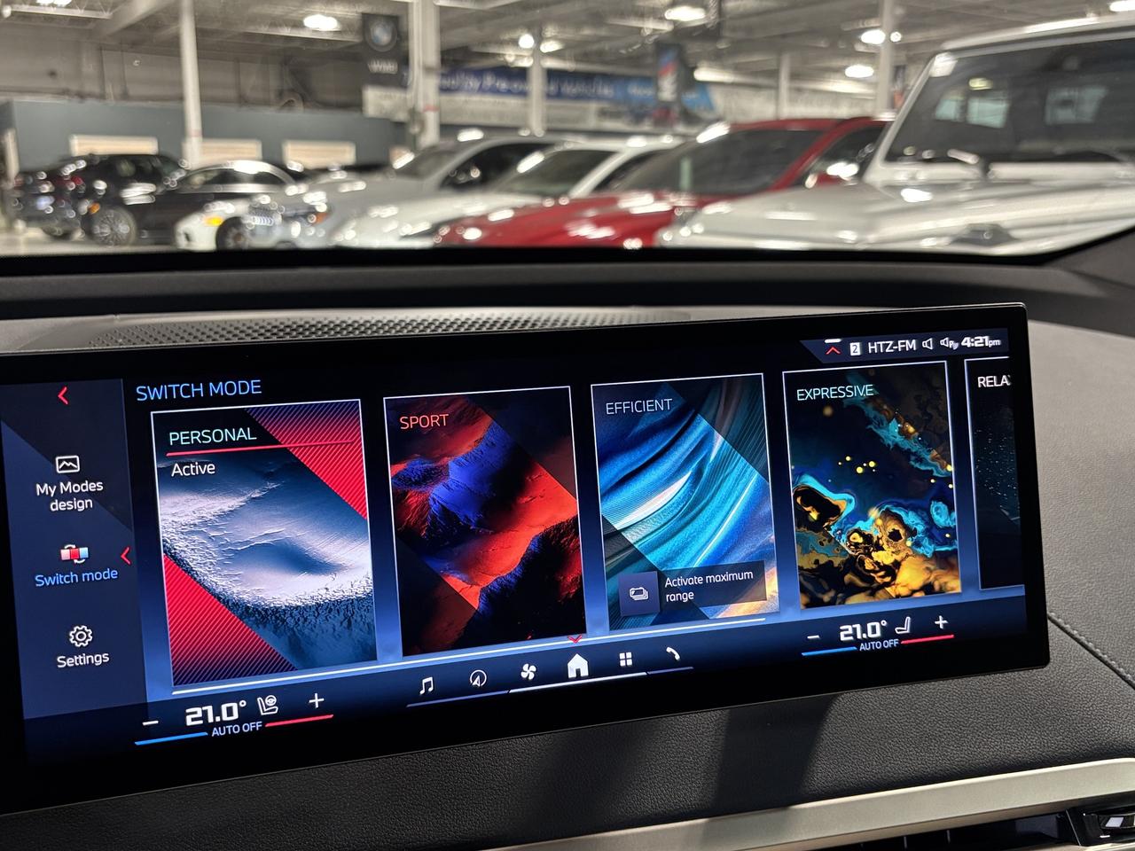 2024 BMW iX M60 xDrive|NAV|HUD|ELECTROCHROMICROOF|CRYSTALGLASS Photo