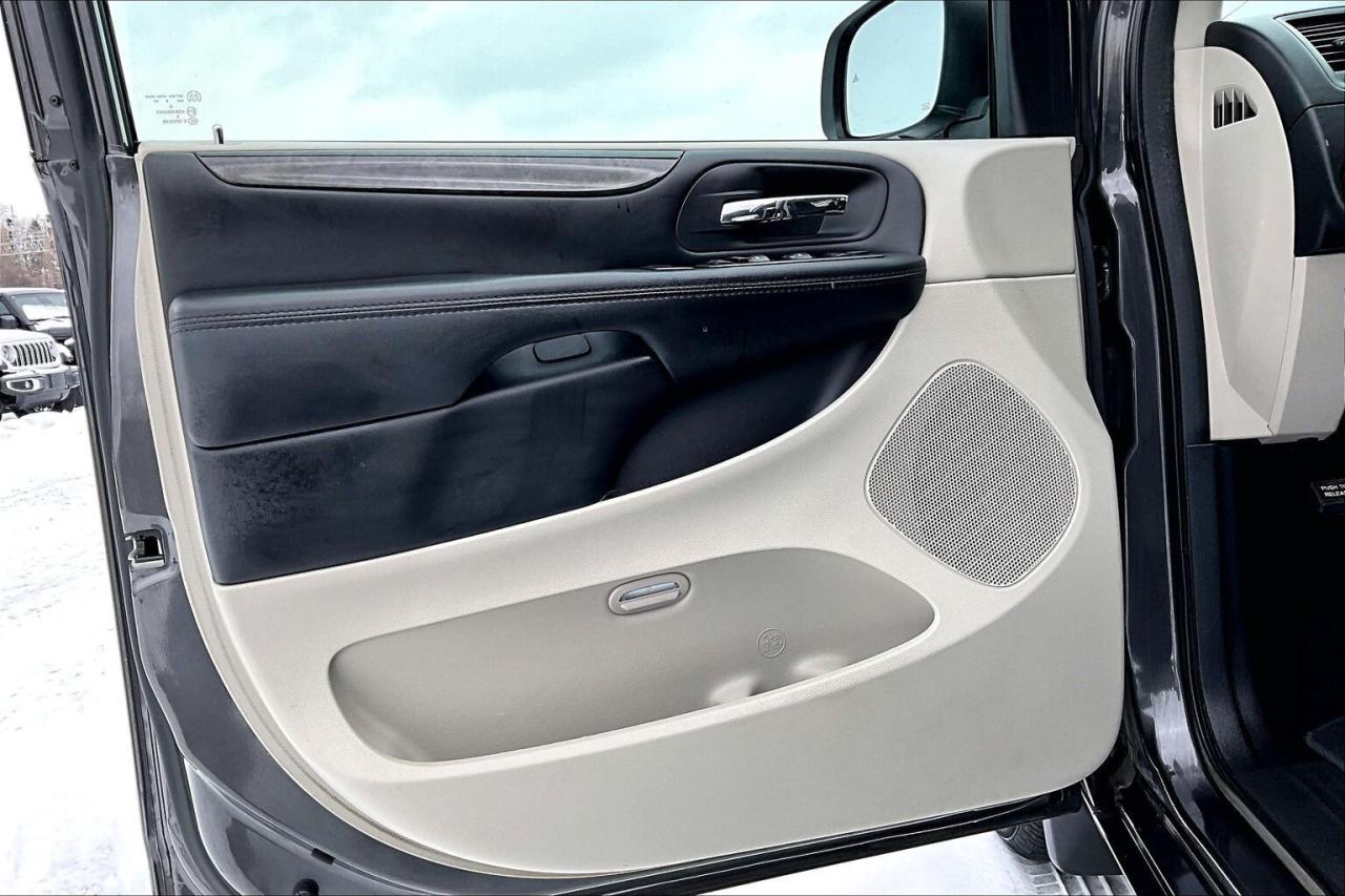 2019 Dodge Grand Caravan Crew Plus | Heated Leather | Stow n Go | DVD | FWD Photo