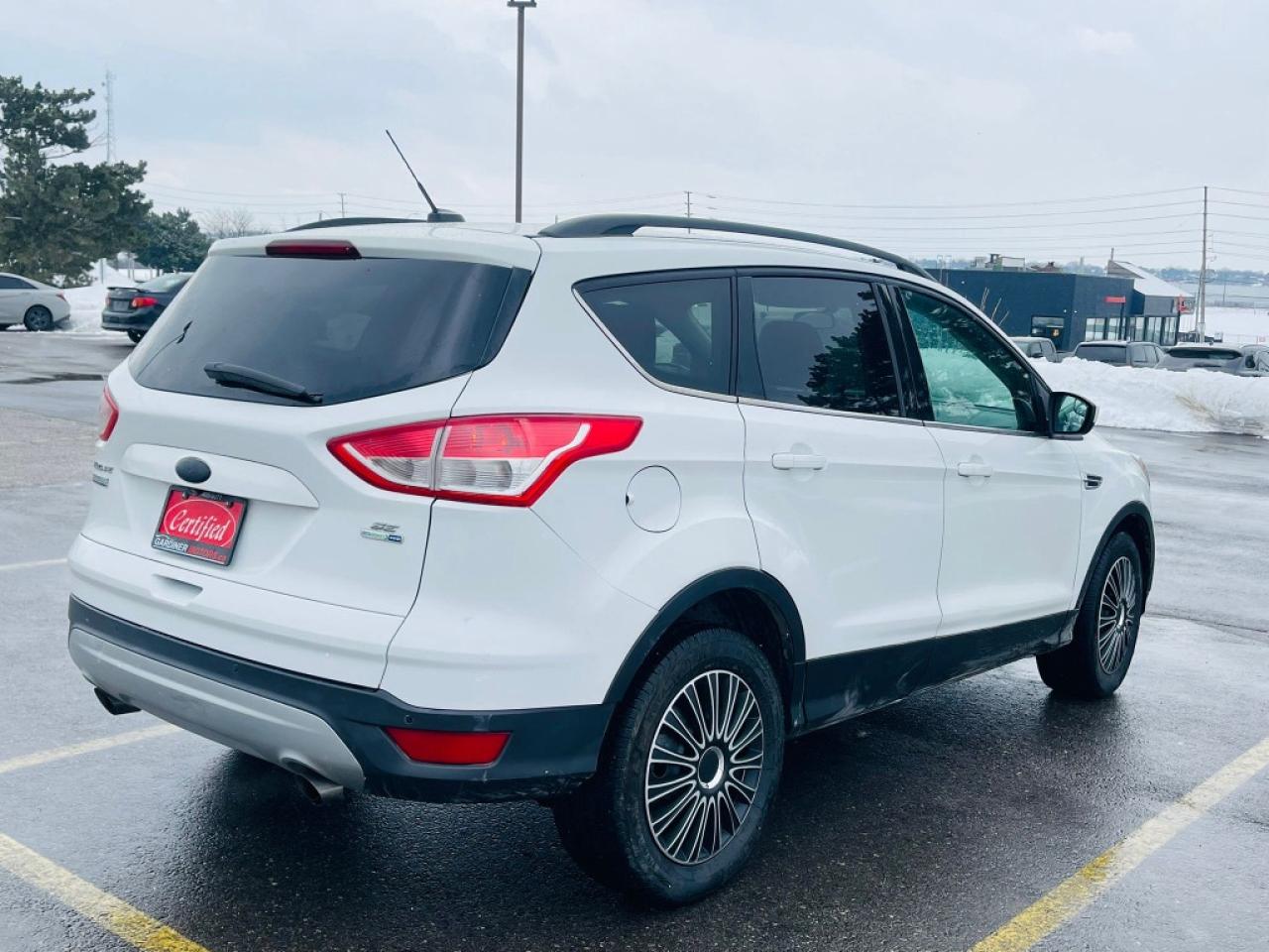 2014 Ford Escape SE 4dr 4x4 Automatic Photo3