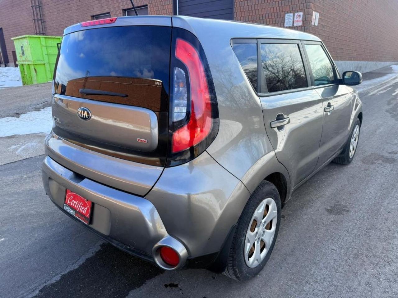 2016 Kia Soul 5dr wagon Photo3