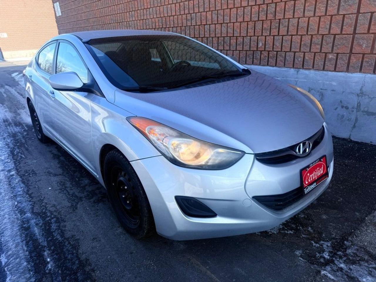 2011 Hyundai Elantra 4DR SEDAN Photo2