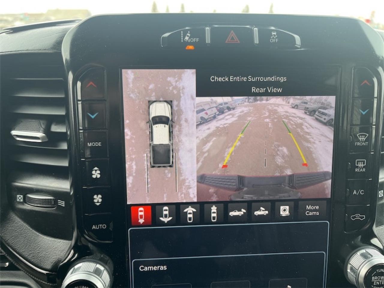 2023 RAM 2500 Limited  -  Cooled Seats Photo5