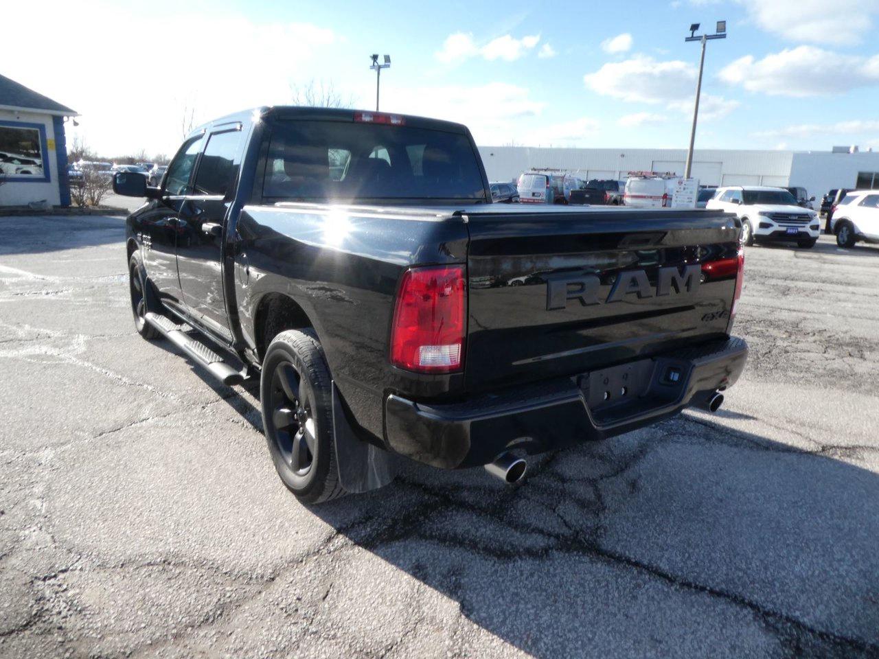 2020 RAM 1500 Express Photo