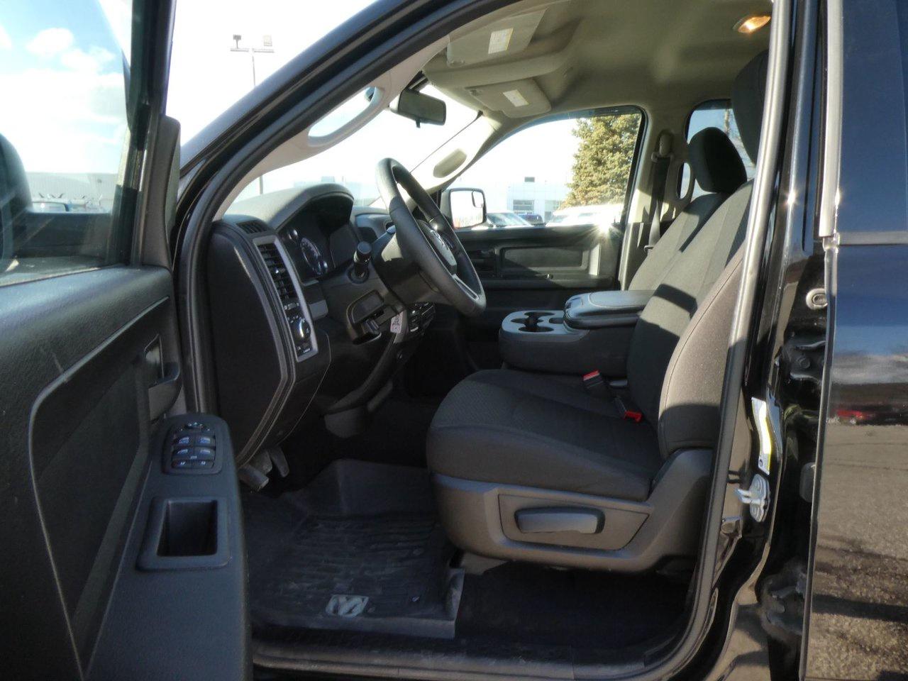 2020 RAM 1500 Express Photo