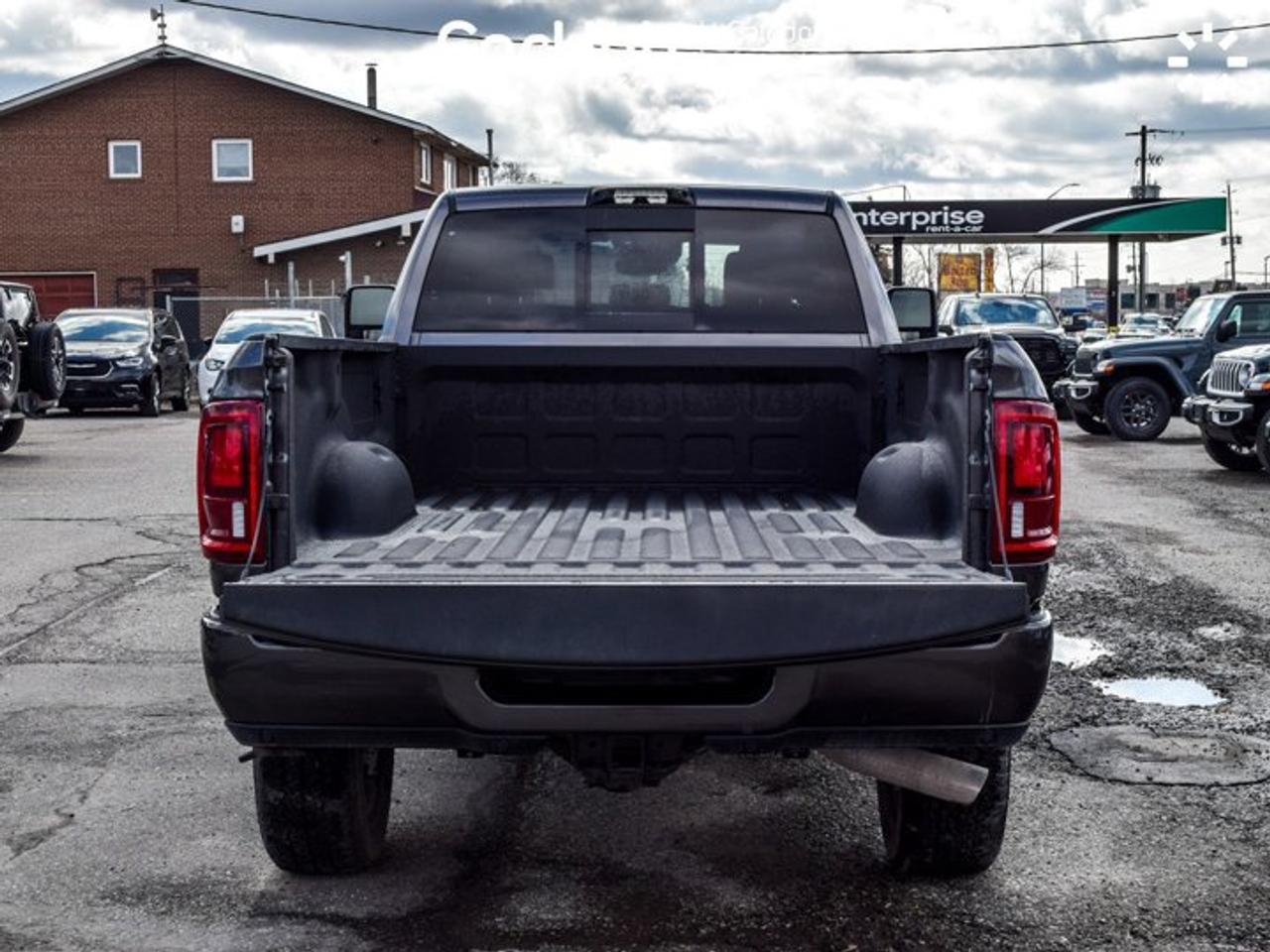 2025 RAM 2500 Laramie 4x4 Crew Cab 8' Box 6.7L Only 124 Km Larami Level 2 Plus Eq Leather Photo