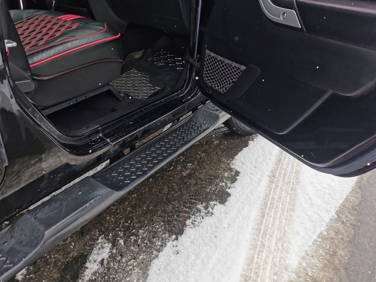 2016 Jeep Wrangler Unlimited Sahara Photo