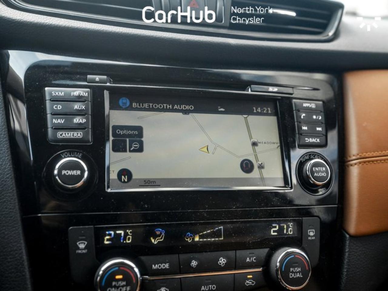 2017 Nissan Rogue SL Platinum AWD Panoroof Heated Seats & Wheel Blind Spot Assist Photo