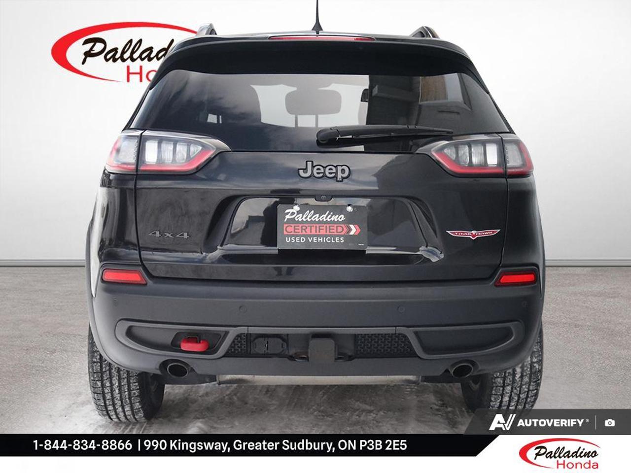 2022 Jeep Cherokee Trailhawk Photo4