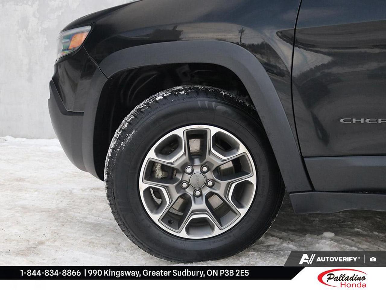 2022 Jeep Cherokee Trailhawk Photo