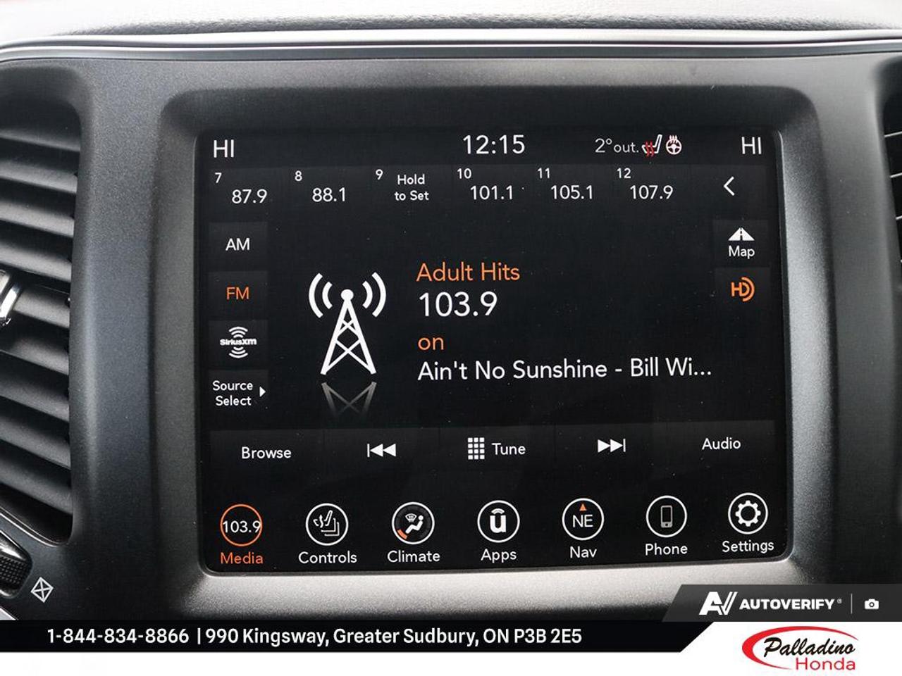 2022 Jeep Cherokee Trailhawk Photo