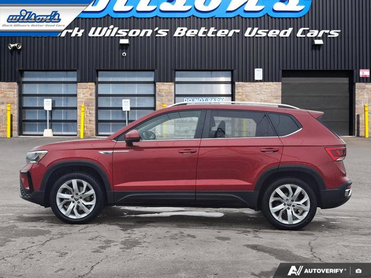 2022 Volkswagen Taos Comfortline AWD | Sunroof | Power Seat | Heated Seats | BSM | CarPlay + Android | Rear Cam and More! Photo