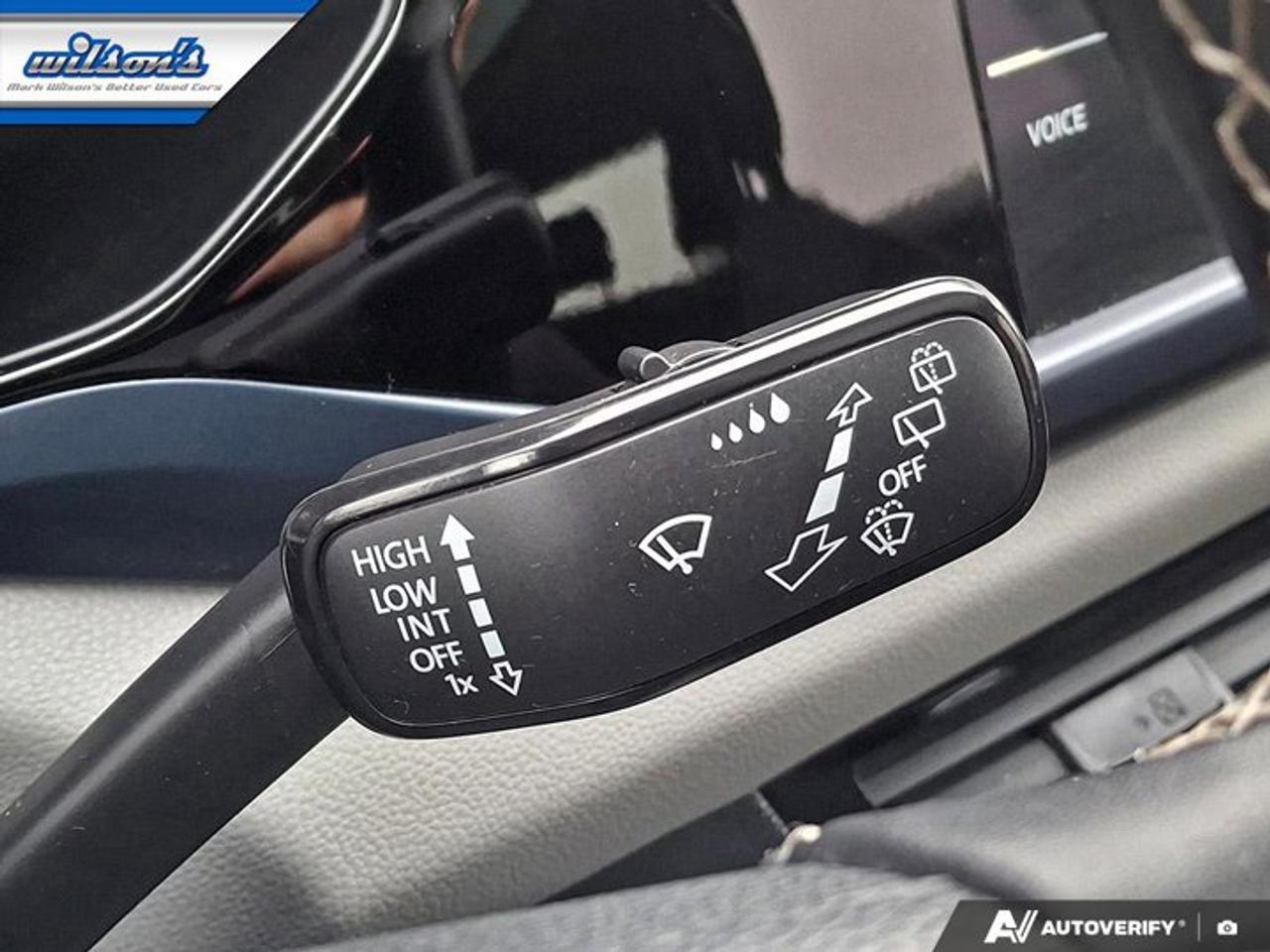 2022 Volkswagen Taos Comfortline AWD | Sunroof | Power Seat | Heated Seats | BSM | CarPlay + Android | Rear Cam and More! Photo