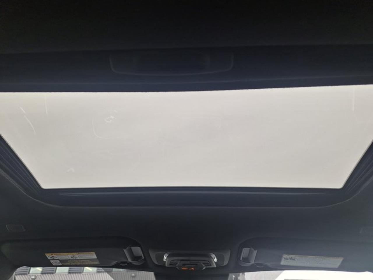 2023 Toyota Corolla Cross Hybrid XSE AWD | Leather | Sunroof | Heated Wheel + Seats | CarPlay + Android | Rear Camera & More ! Photo