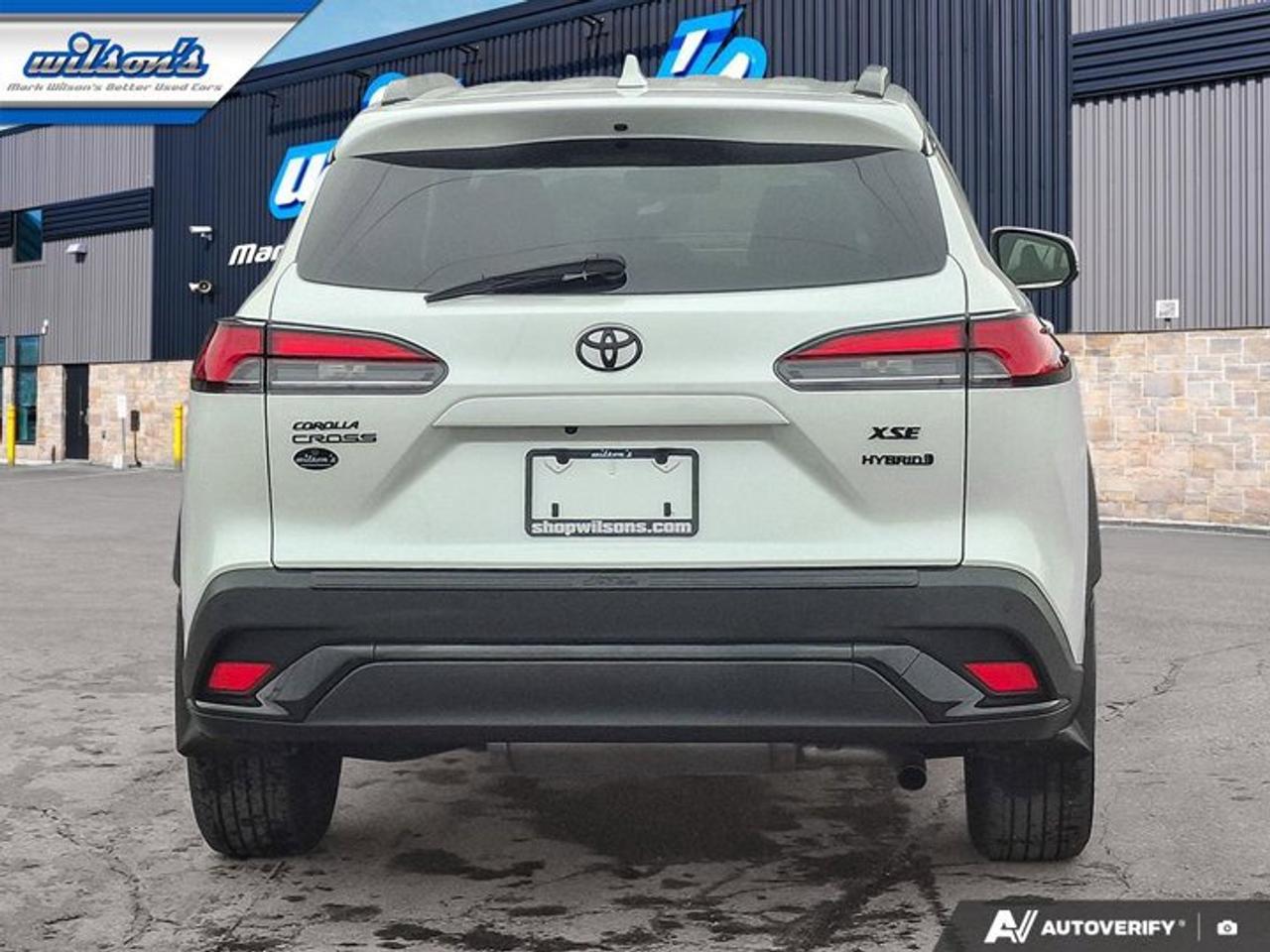 2023 Toyota Corolla Cross Hybrid XSE AWD | Leather | Sunroof | Heated Wheel + Seats | CarPlay + Android | Rear Camera & More ! Photo3