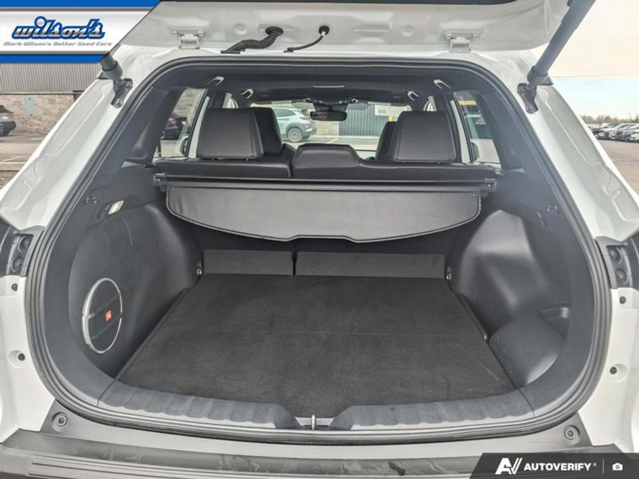 2023 Toyota Corolla Cross Hybrid XSE AWD | Leather | Sunroof | Heated Wheel + Seats | CarPlay + Android | Rear Camera & More ! Photo