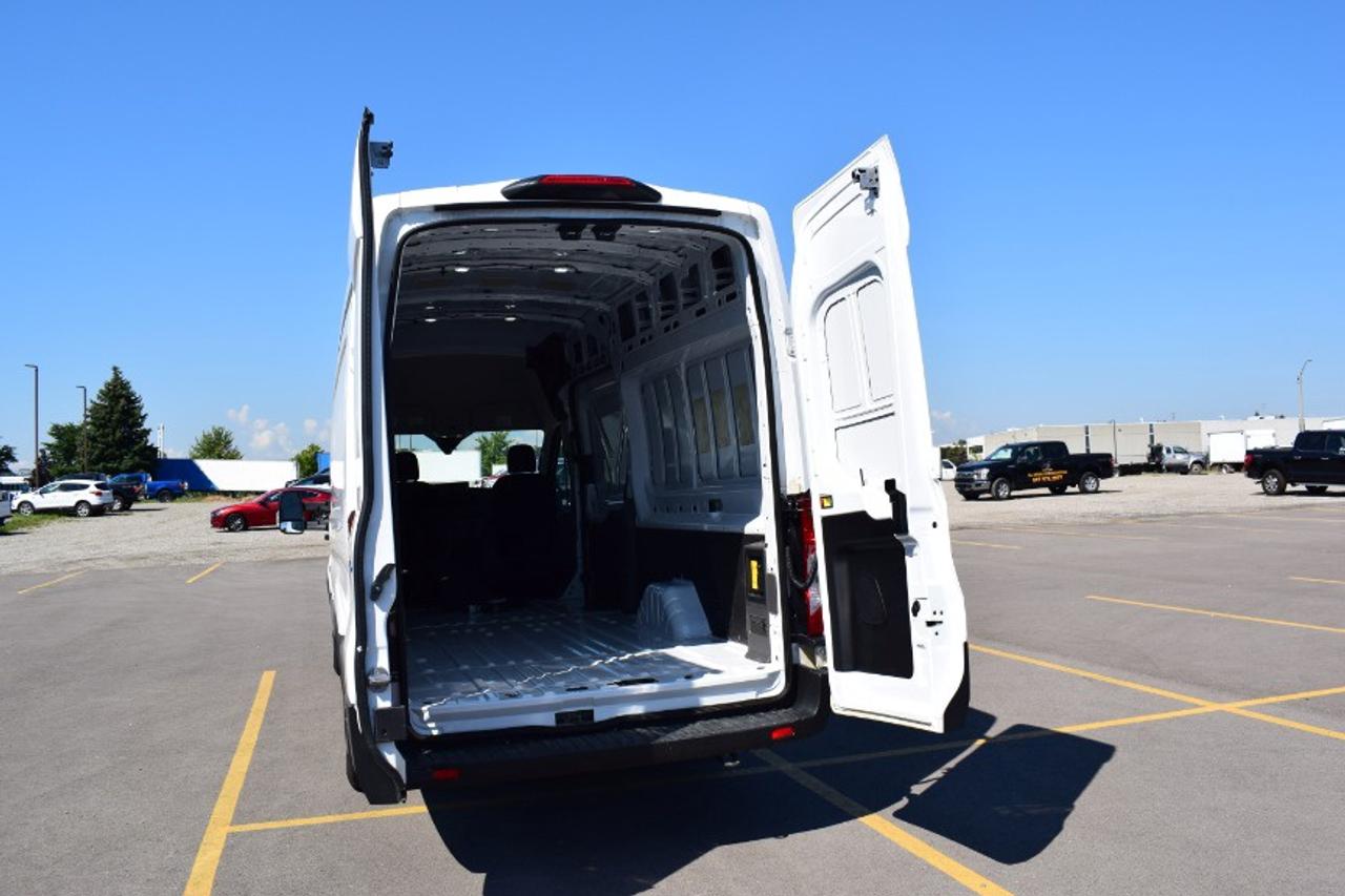 2023 Ford E-Transit Cargo Van Photo