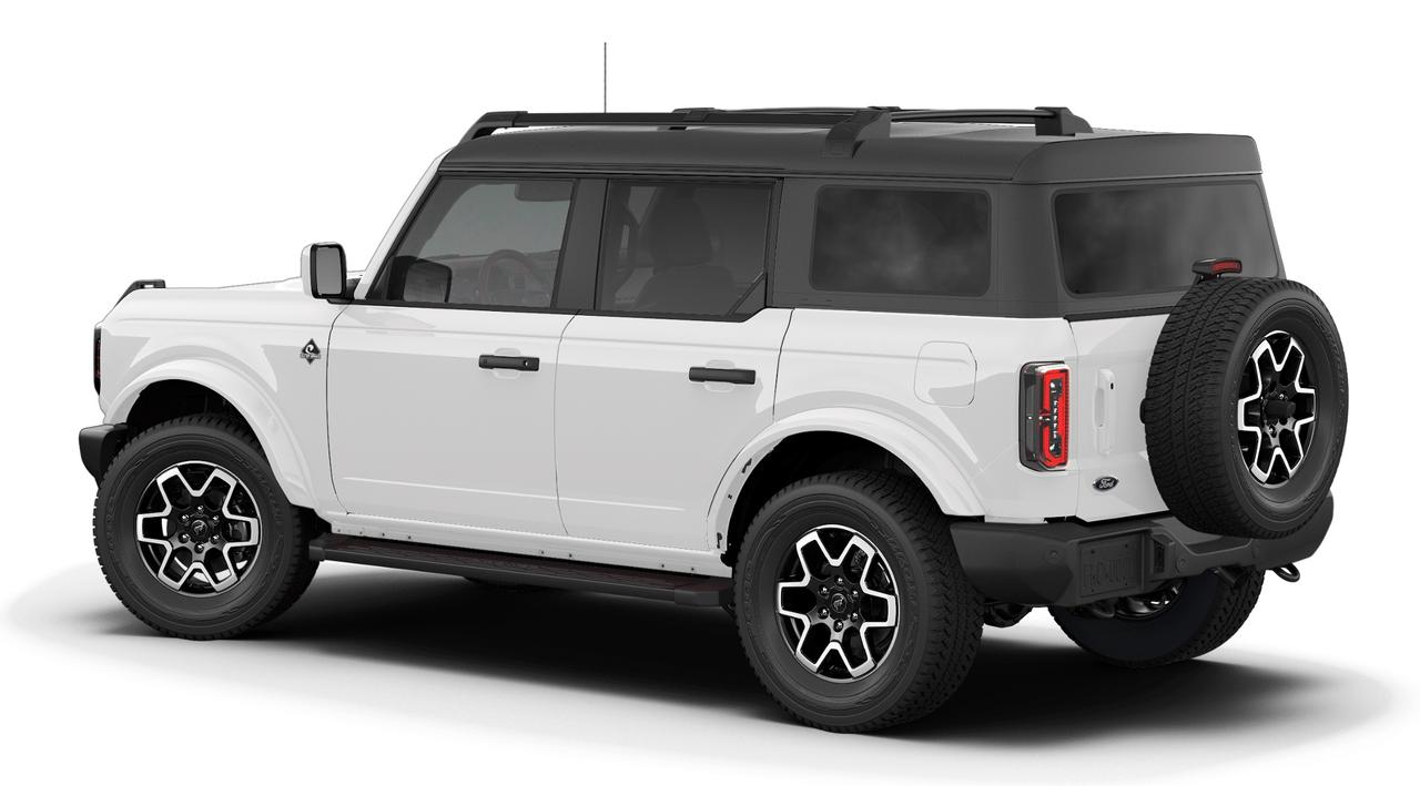 2026 Ford Bronco Outer Banks Photo1