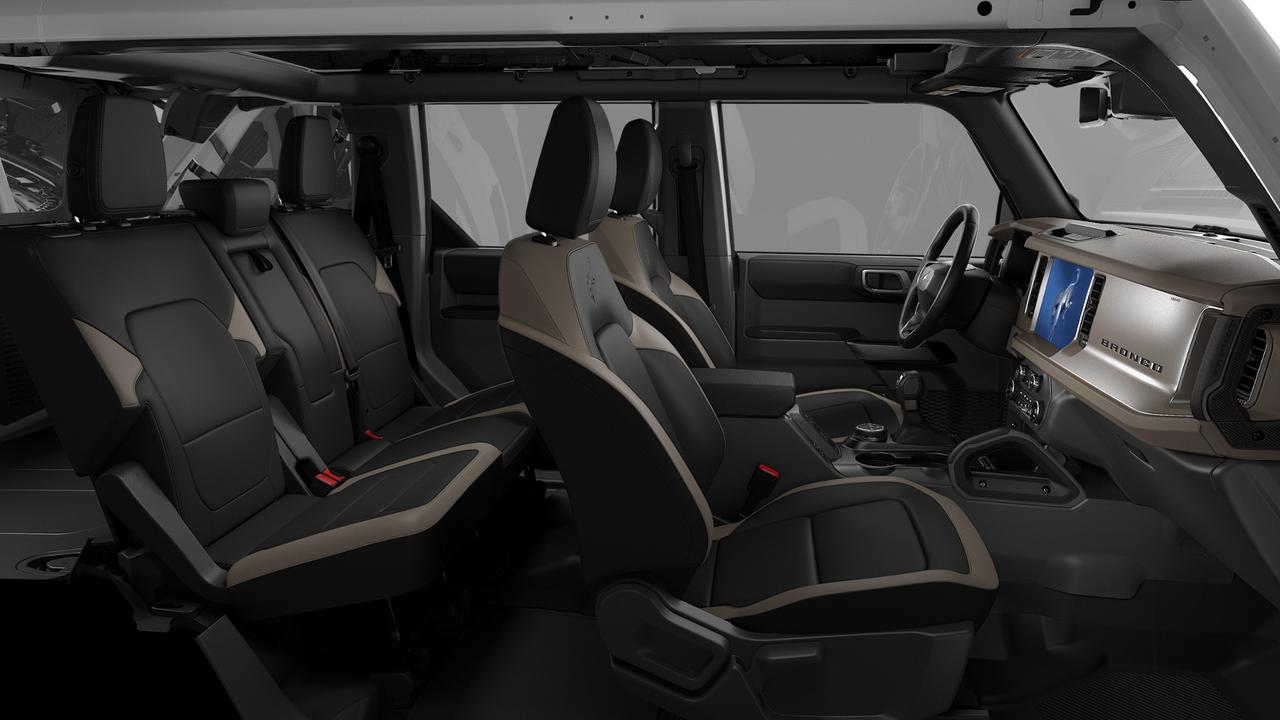 2026 Ford Bronco OUTERBANK Photo5