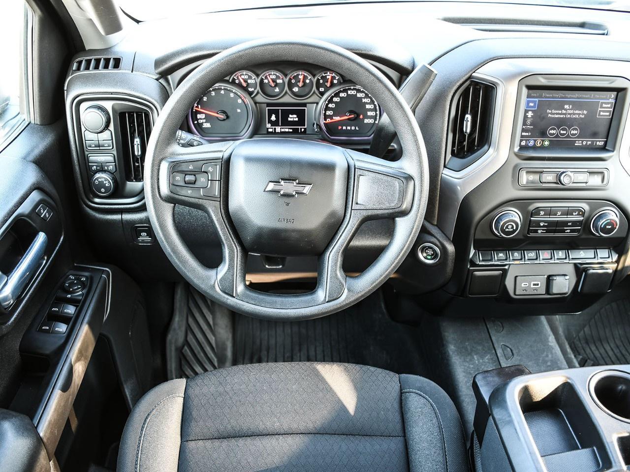 2023 Chevrolet Silverado 1500 Crew Cab Short Box 4-Wheel Drive Custom Trail Boss Photo