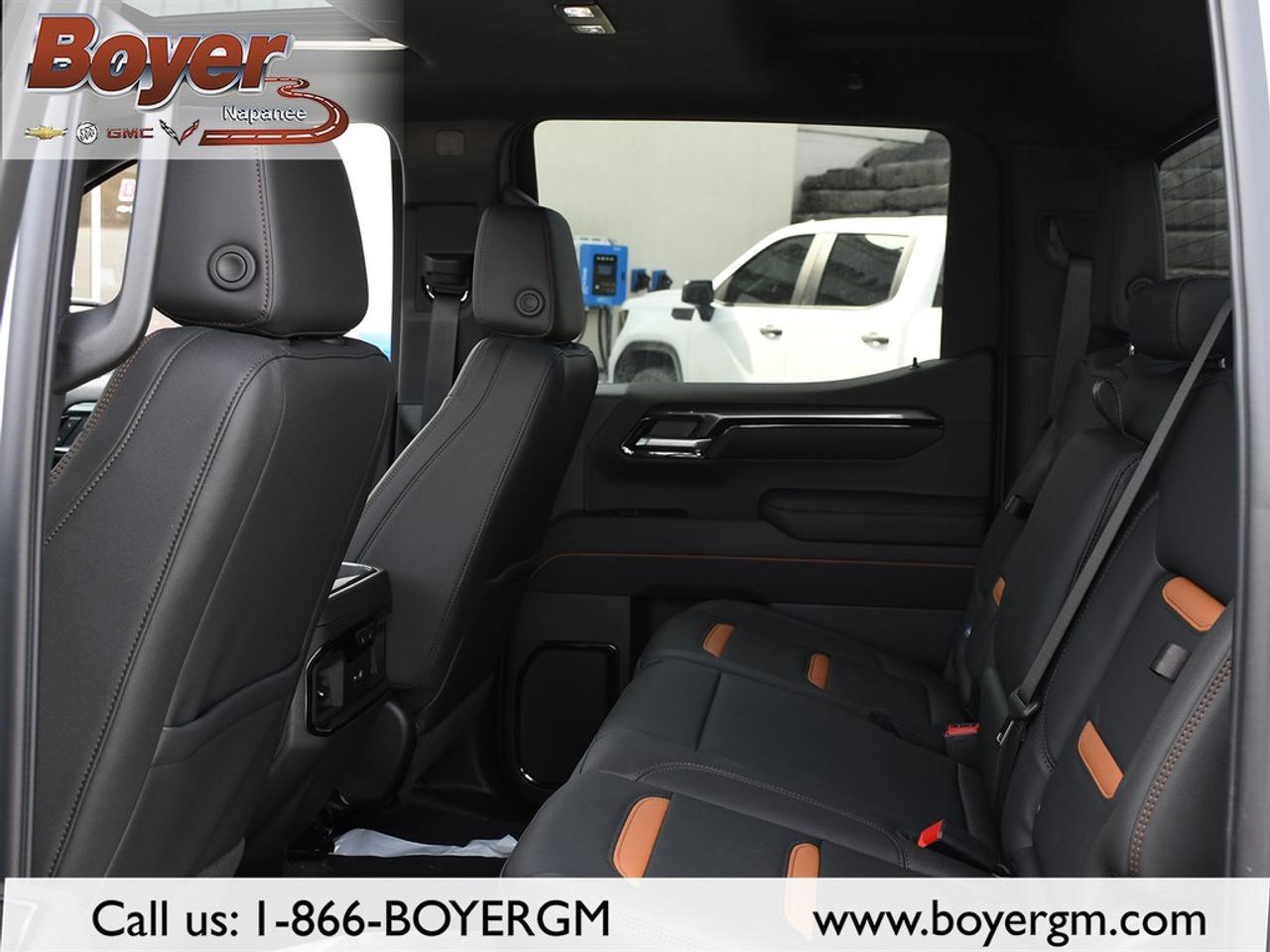 2026 GMC Sierra 1500 Crew Cab Short Box 4-Wheel Drive AT4 Photo