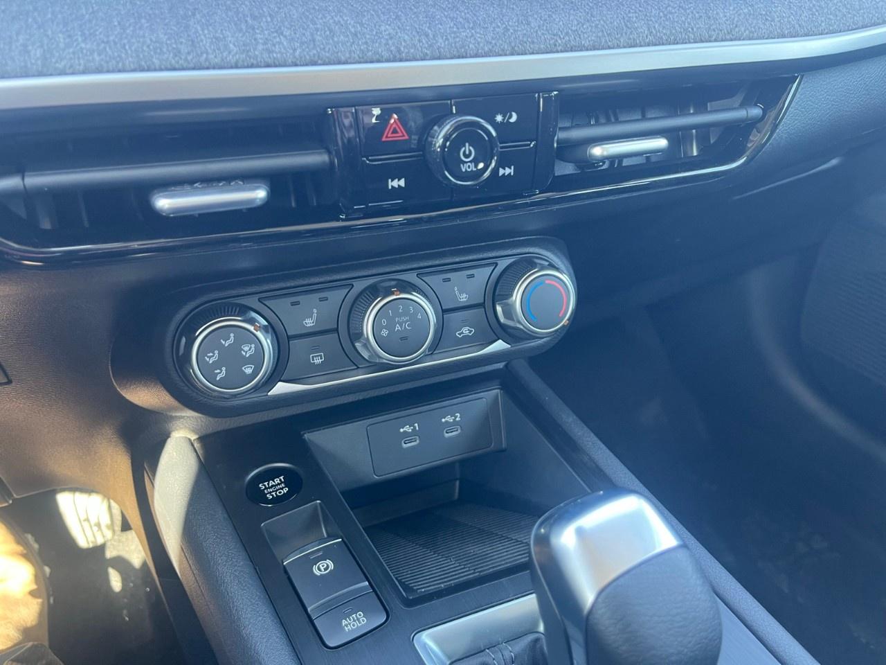 2026 Nissan Kicks S AWD Photo