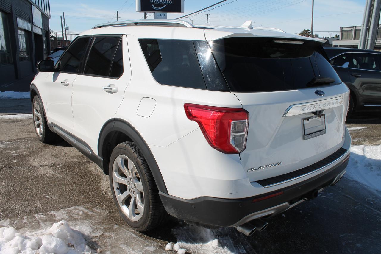 2020 Ford Explorer Platinum Photo