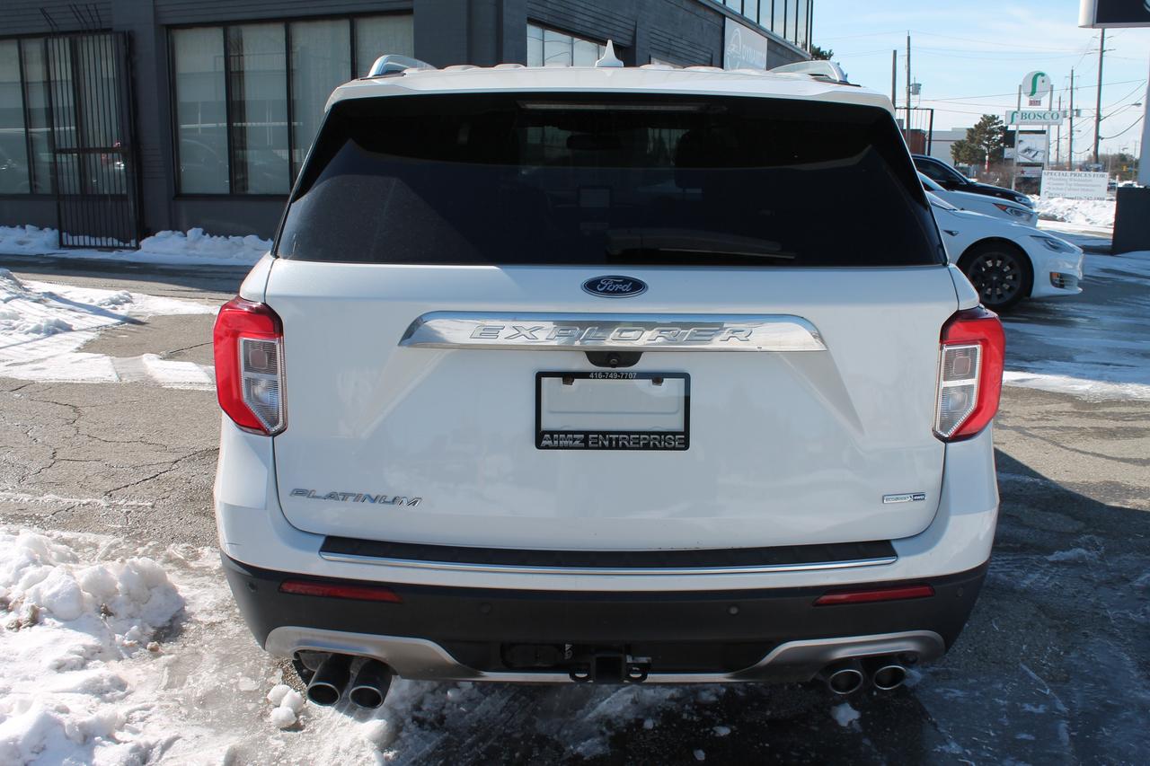 2020 Ford Explorer Platinum Photo3