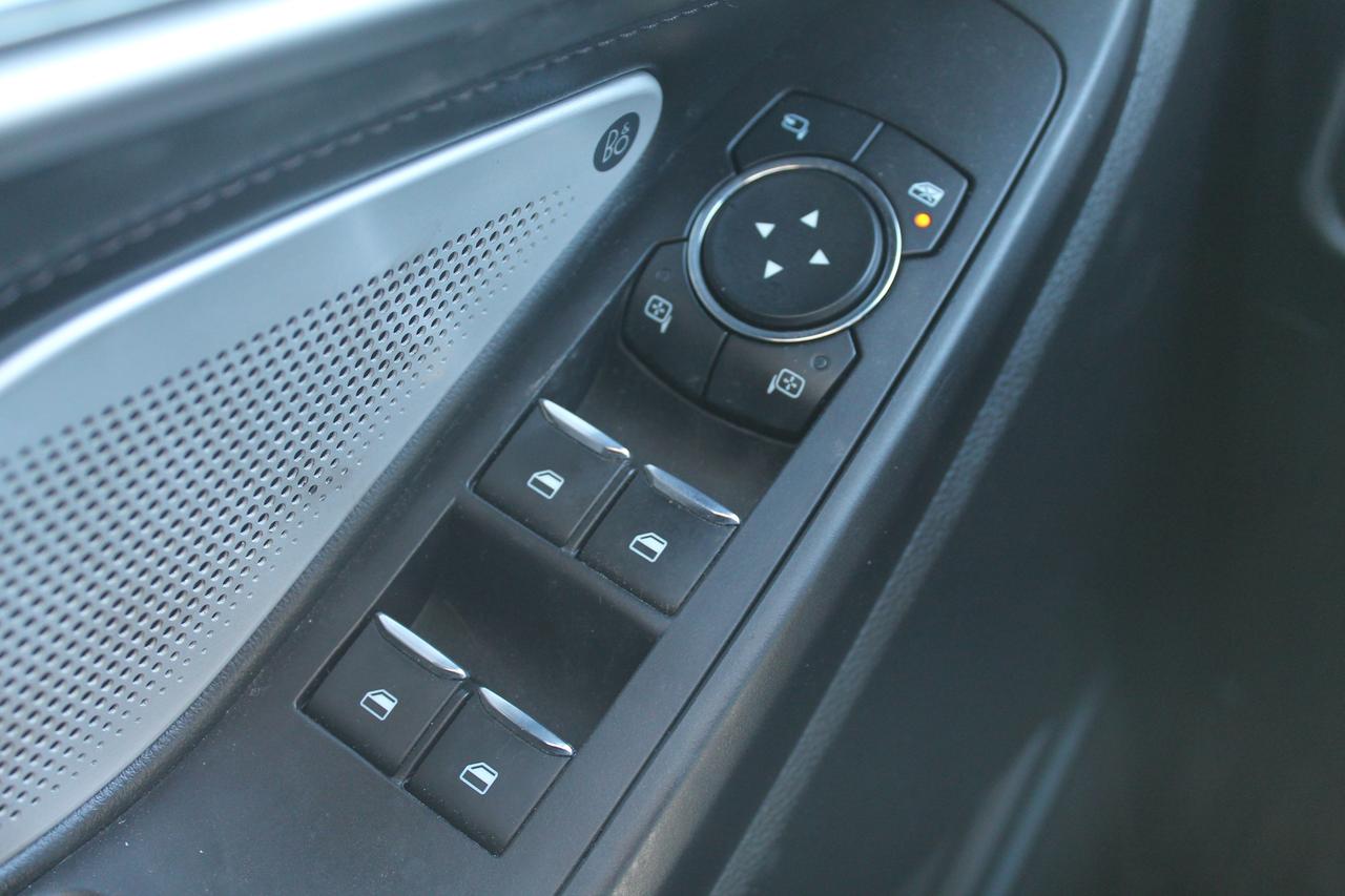 2020 Ford Explorer Platinum Photo