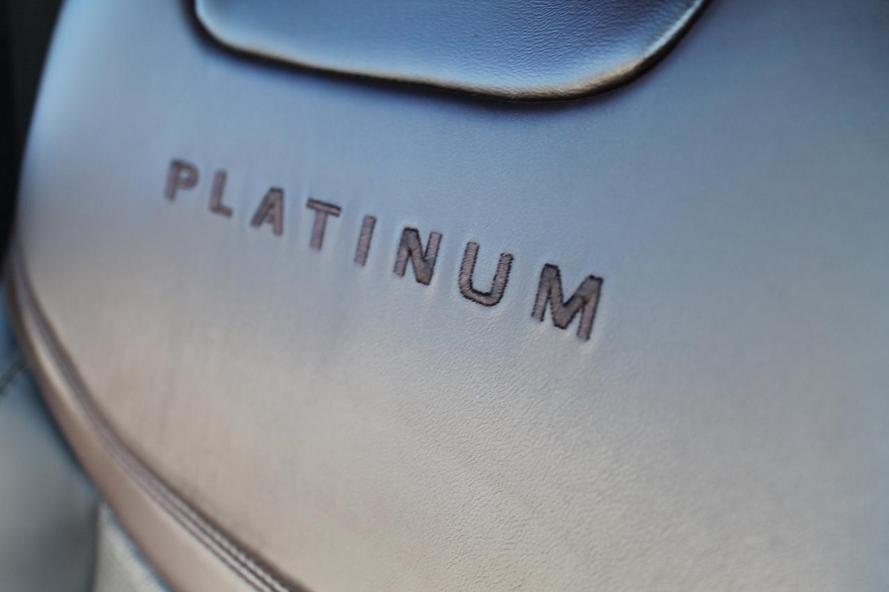 2020 Ford Explorer Platinum Photo