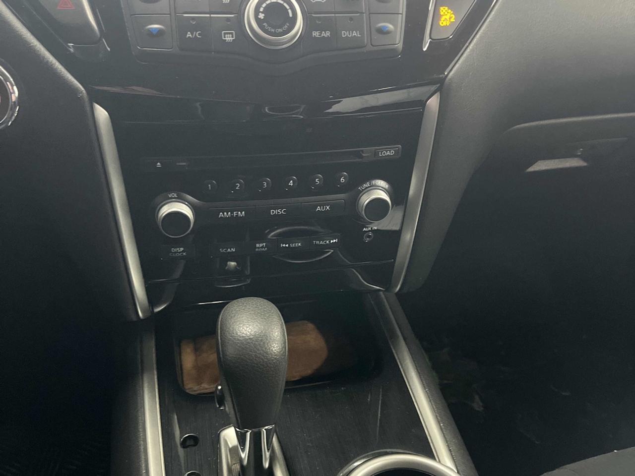 2014 Nissan Pathfinder S Photo4