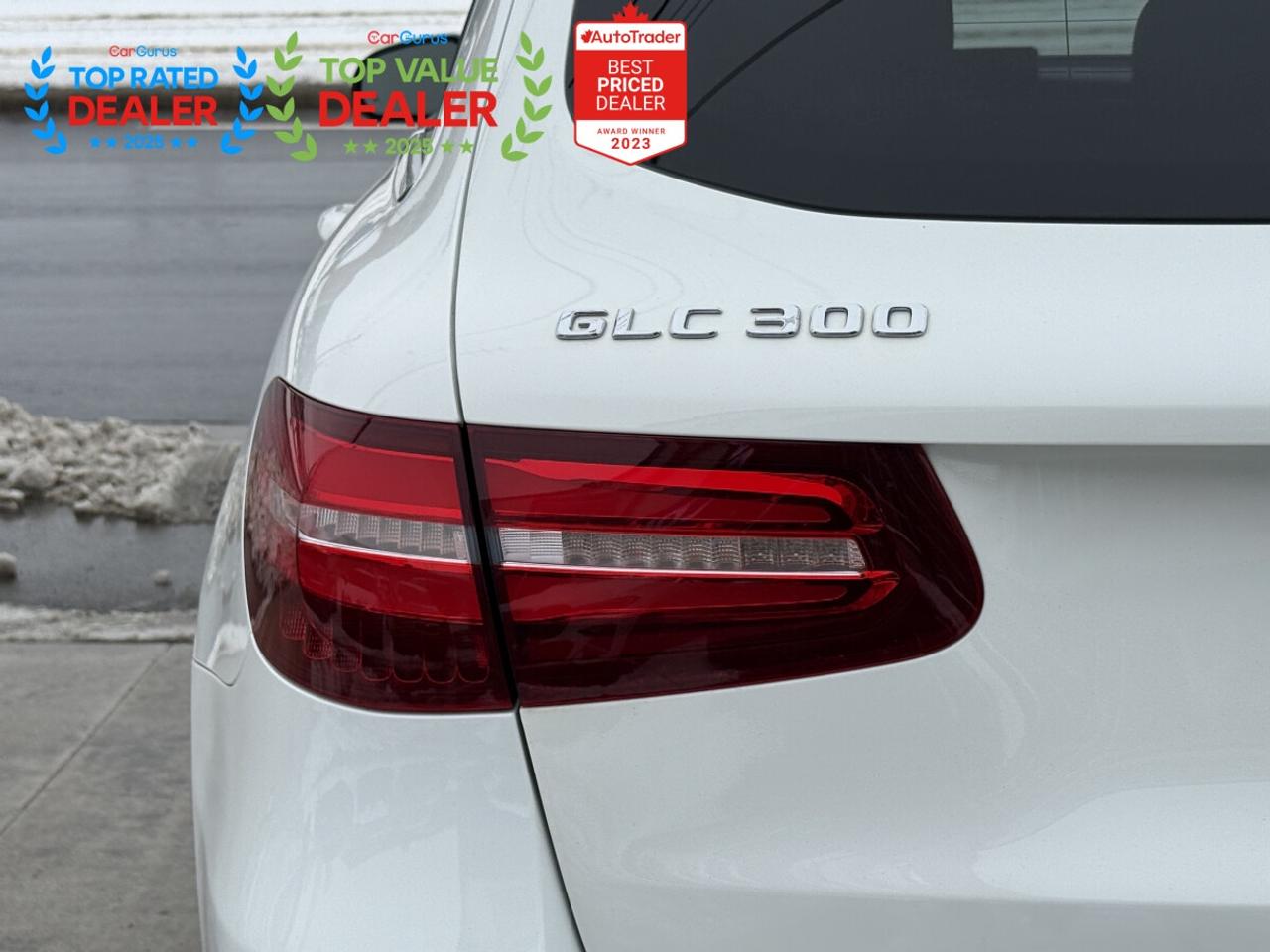 2017 Mercedes-Benz GLC-Class 300 | PREMIUM PKG | PANO | NAVI | LOADED Photo