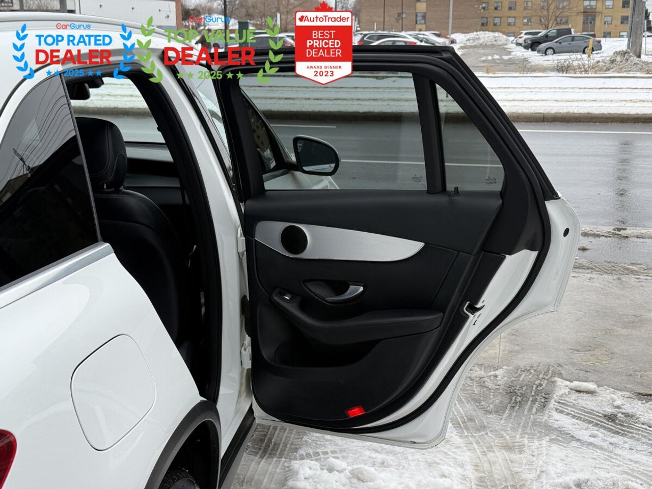 2017 Mercedes-Benz GLC-Class 300 | PREMIUM PKG | PANO | NAVI | LOADED Photo