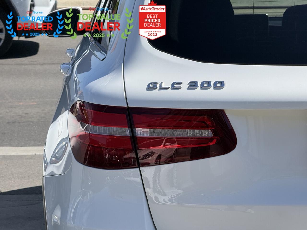 2017 Mercedes-Benz GLC-Class 300 | PREMIUM PKG | PANO | NAVI | LOADED Photo