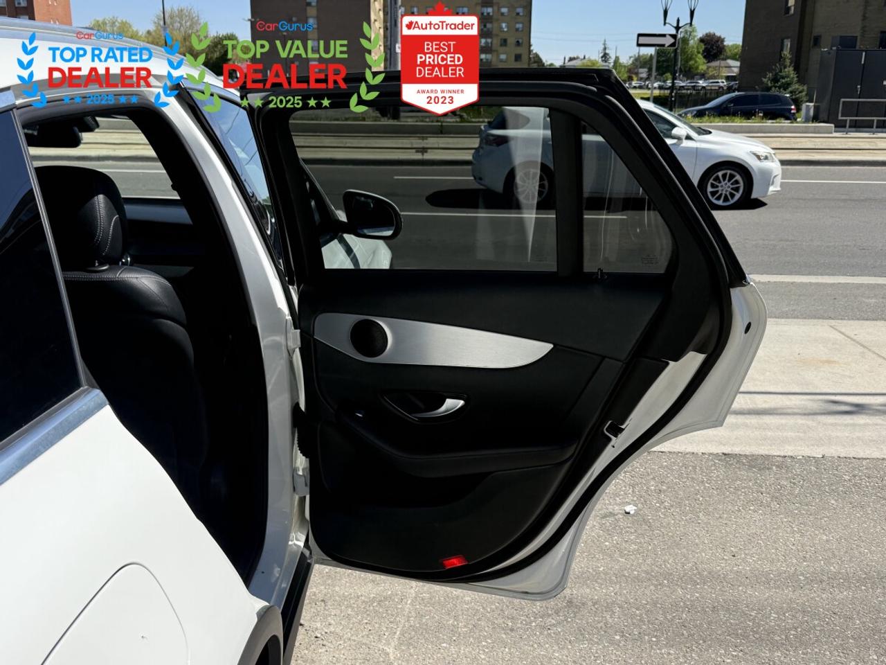 2017 Mercedes-Benz GLC-Class 300 | PREMIUM PKG | PANO | NAVI | LOADED Photo