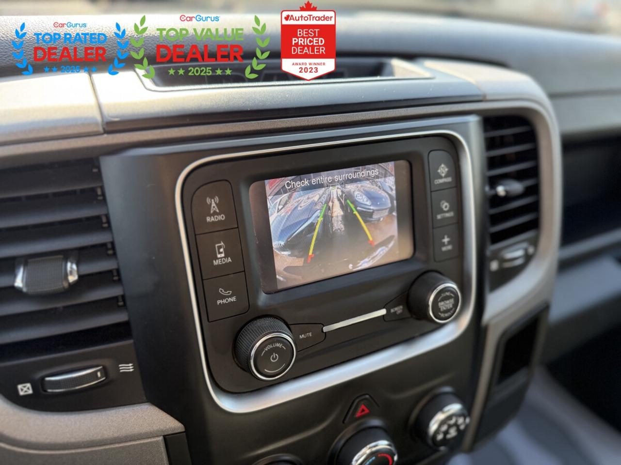 2021 RAM 1500 Classic TRADESMAN | FINANCE | BACK UP CAMERA Photo