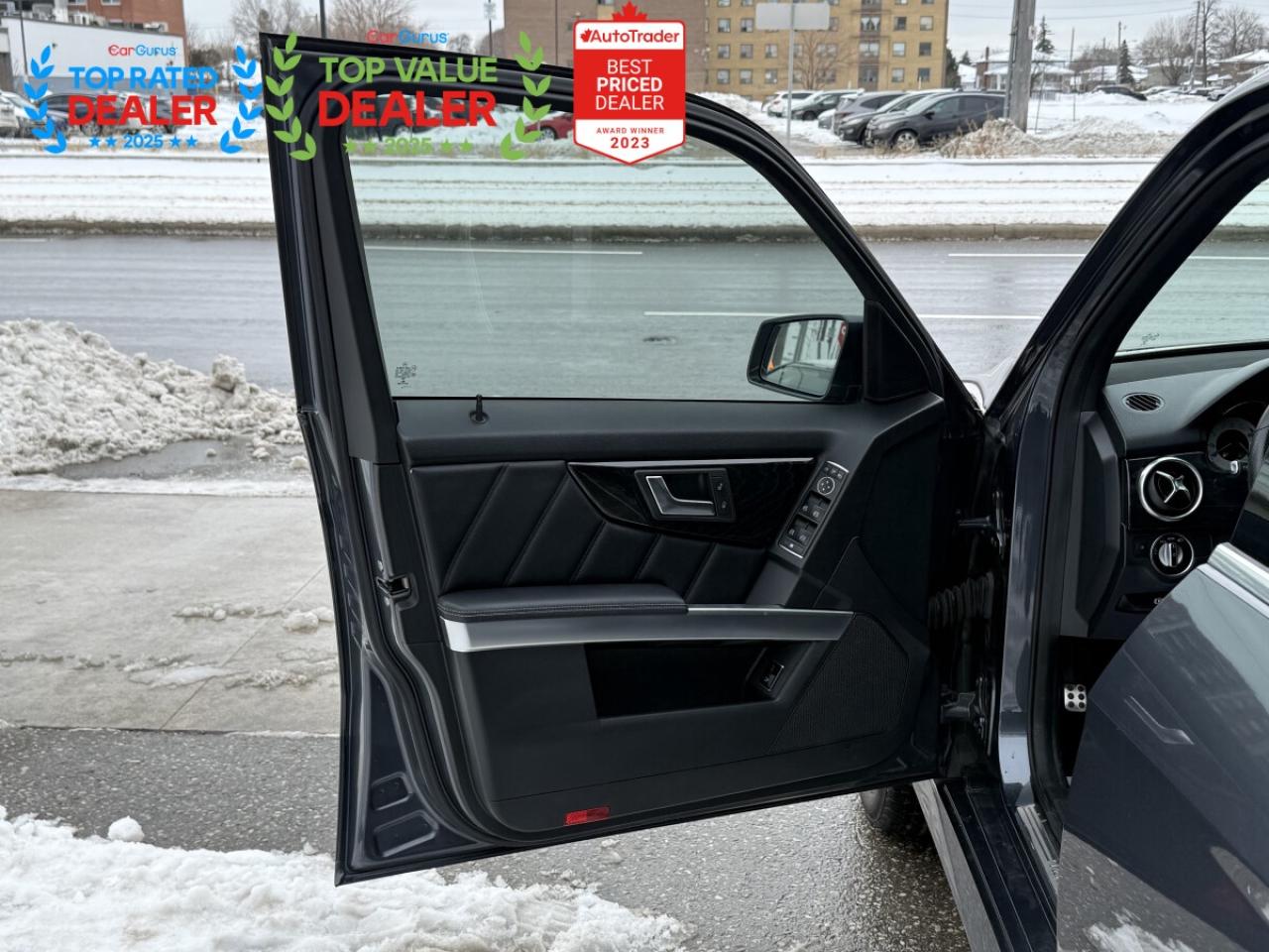 2015 Mercedes-Benz GLK-Class 250 //AMG PKG | PANO | NAVI | BACK UP CAMERA Photo