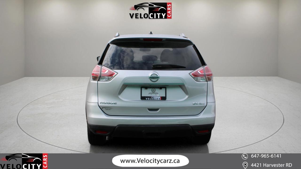 2016 Nissan Rogue SV AWD Photo