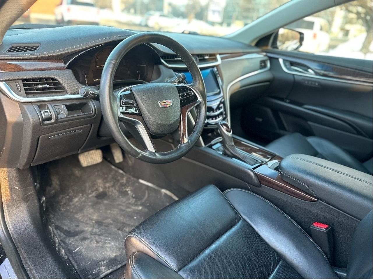 2016 Cadillac XTS LUXURY AWD Photo