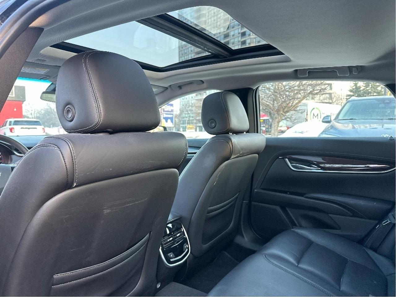 2016 Cadillac XTS LUXURY AWD Photo